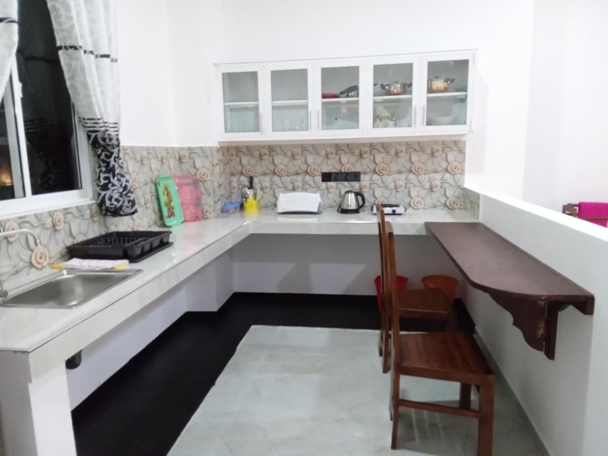 Indika'S Apartment Хіккадува Екстер'єр фото