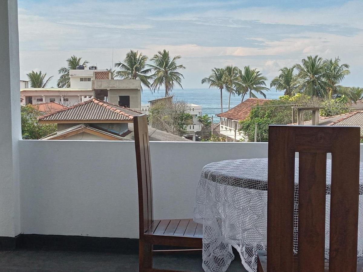 Indika'S Apartment Хіккадува Екстер'єр фото