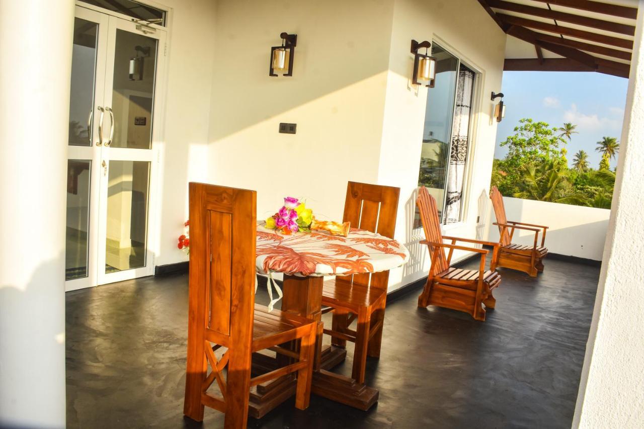 Indika'S Apartment Хіккадува Екстер'єр фото