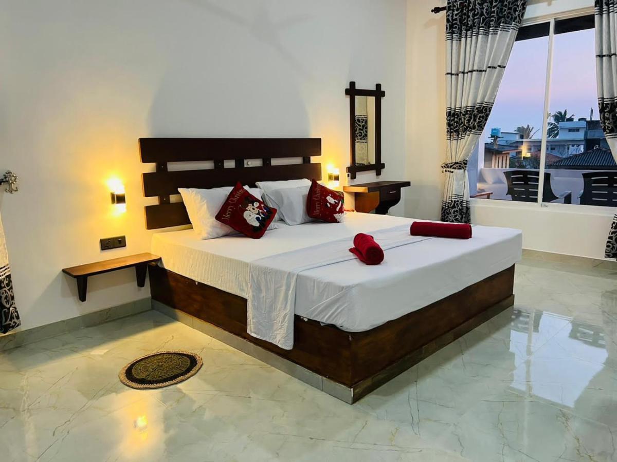 Indika'S Apartment Хіккадува Екстер'єр фото